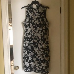 Black and white sleeveless dress